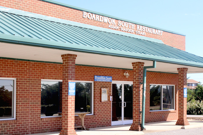 Boardwok South Restaurant in Waves NC