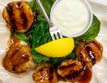 Grilled Sea Scallops at Mad Crabber Restaurant